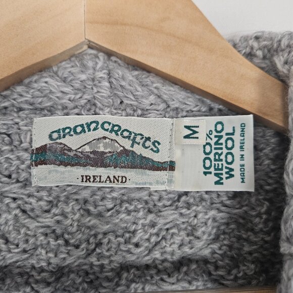 Aran Crafts Cable Knit Cardigan Size Medium 100% Merino Wool - Picture 3 of 5